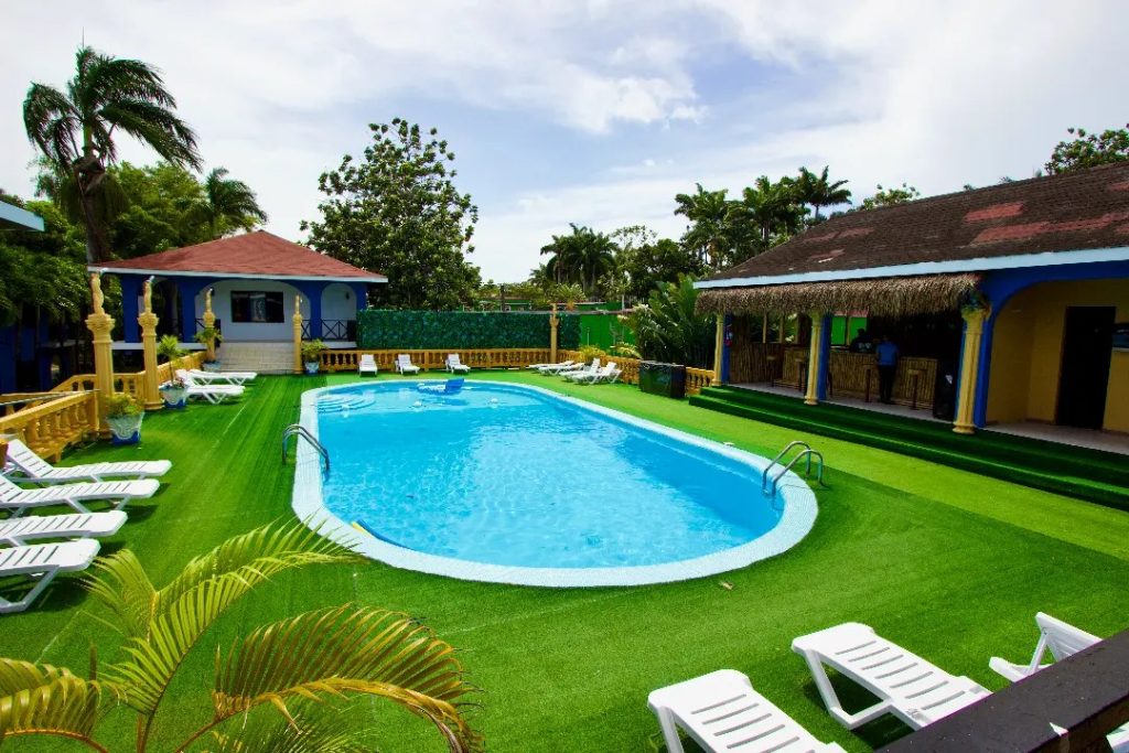 piscine-bar o tabarnac -rum runners resort-negril jamaica